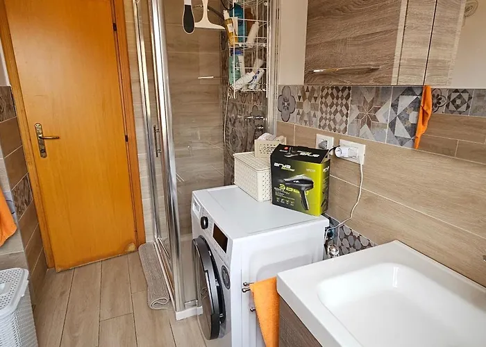 Aloha Vicino All'aeroporto Болонья